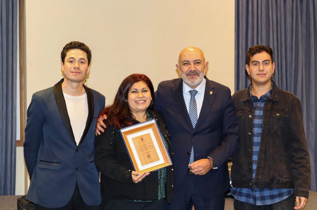 En cena aniversario reconocen labor de agrupaciones estudiantiles UBB