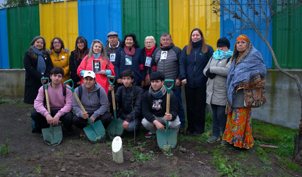 Con plantación de árboles de CONAF FEDUH rescató la memoria