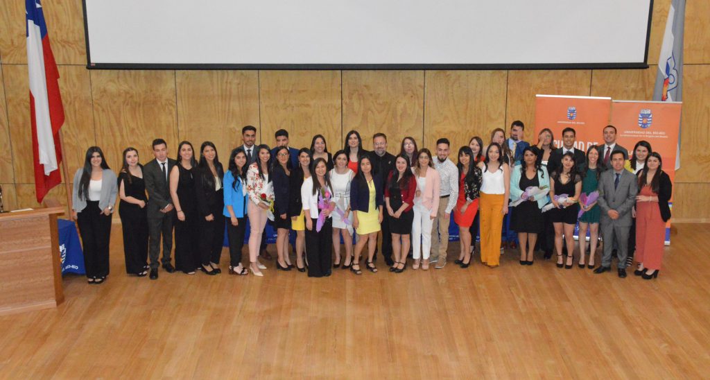 Facultad de Ciencias Empresariales contribuye con 111 nuevos profesionales