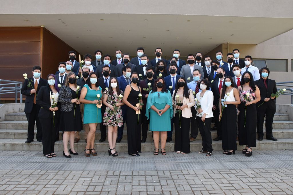 Ingeniería Civil en Informática realizó tradicional ceremonia de titulación