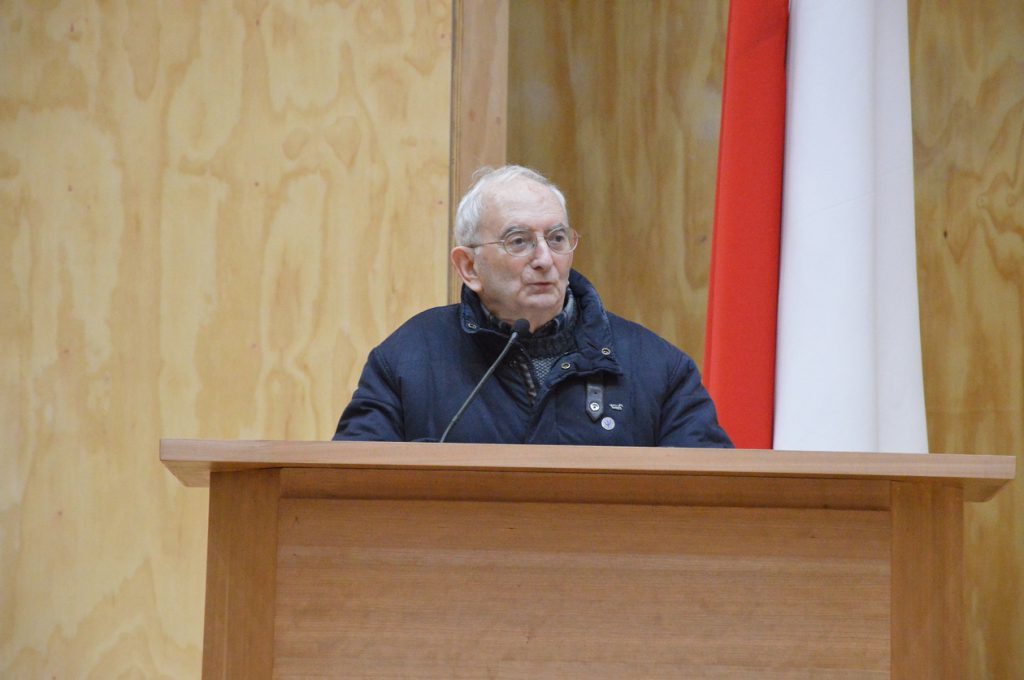 Profesor emérito UBB dio charla sobre la pandemia y la psicología de la liberación