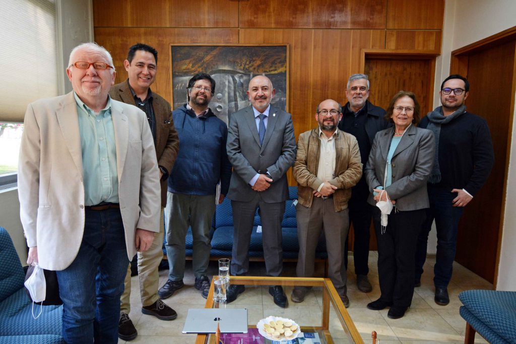 Rector y dirigentes gremiales abordaron temas de interés del estamento académico