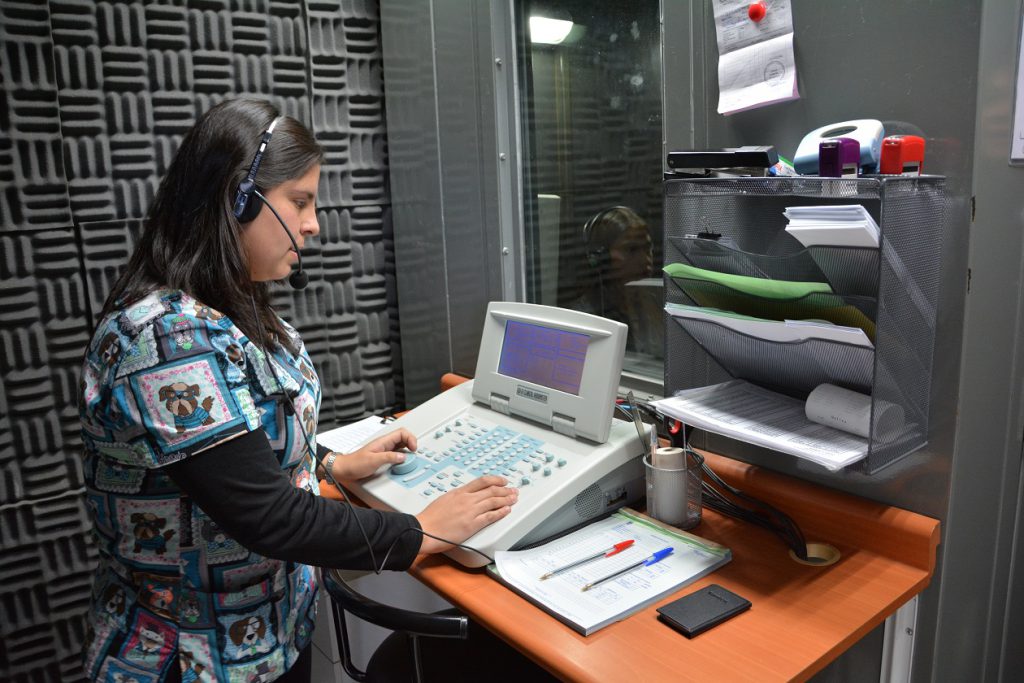 Fonoaudiología UBB contribuye al fortalecimiento profesional en el marco de Covid-19