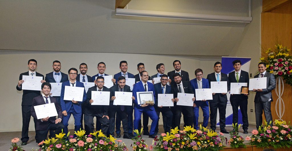 Ingeniería Civil Eléctrica tituló a su segunda generación de profesionales