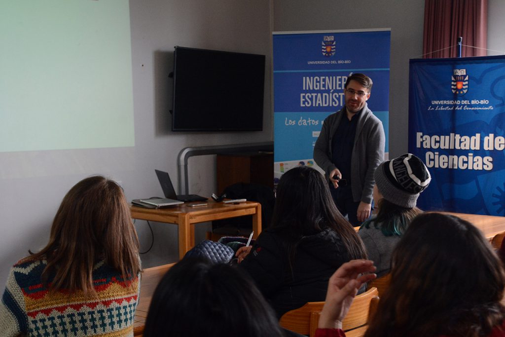 Destacados profesionales participan en ciclo de charlas de Ingeniería Estadística