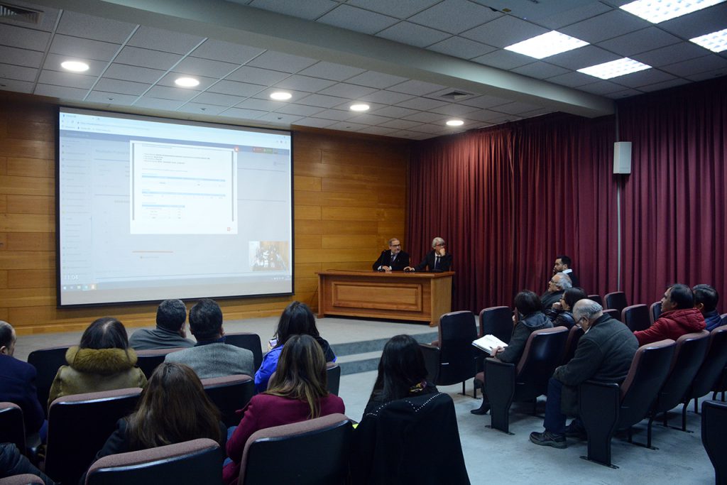 Administrativos eligen representante ante comisión para la reforma estatutaria