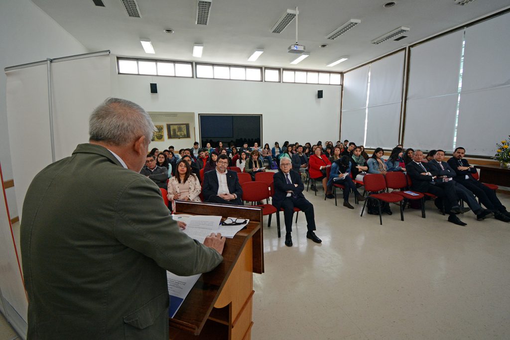 Destacan importancia de la ética en el desarrollo profesional