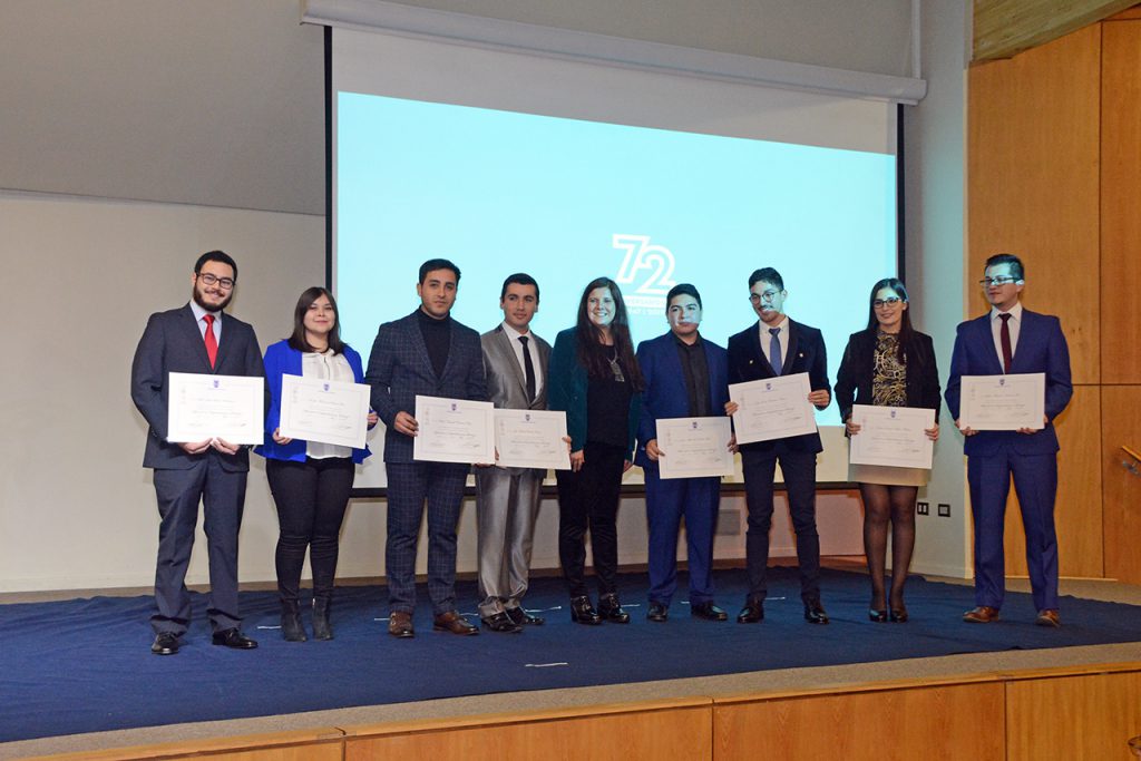 Estudiantes de la sede Concepción finalizaron con éxito diplomados de formación integral
