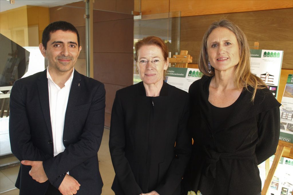 Simposio Internacional sobre Entornos de aprendizaje confortables y saludables se realizó en la UBB