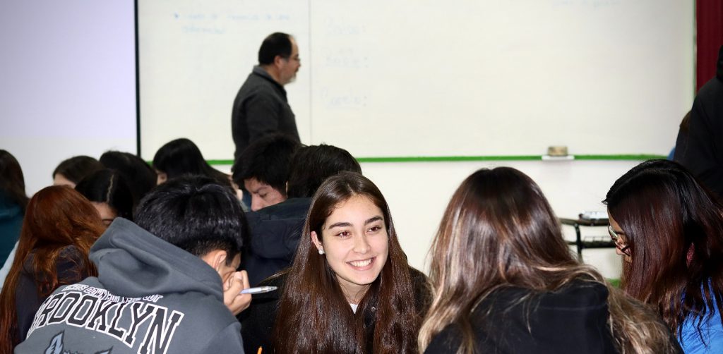 Genoma UBB: estudiantes de Química y Farmacia experimentaron con innovadora tecnología