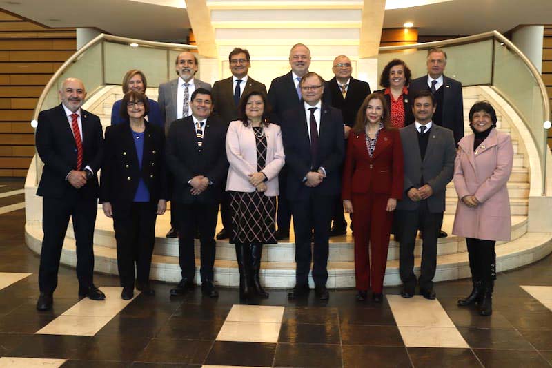 Universidades Estatales se reúnen con ministros de Cultura y de Ciencias para lanzar programa de Conmemoración de los 50 años del Golpe que aborda su impacto en la Educación Pública