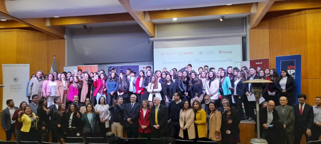 Face y Ues reconocen trabajo de estudiantes en proceso de Operación Renta 2023