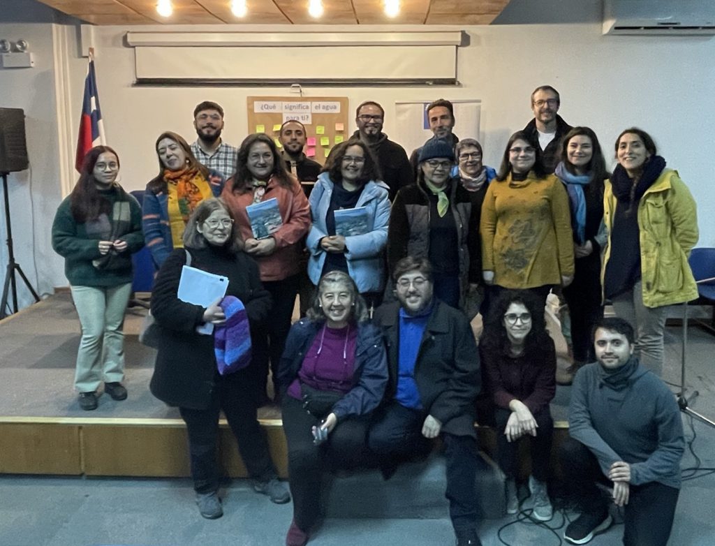 Académico de la Facultad de Educación y Humanidades UBB publicó libro respecto al agua y territorio en Chile