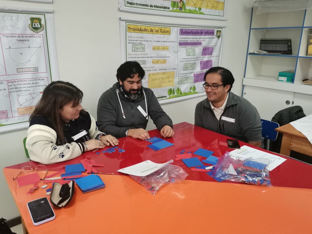 Pedagogía en Educación Matemática UBB y Red de Futuros/as Educadores Matemáticos se despliegan en colegios de Ñuble