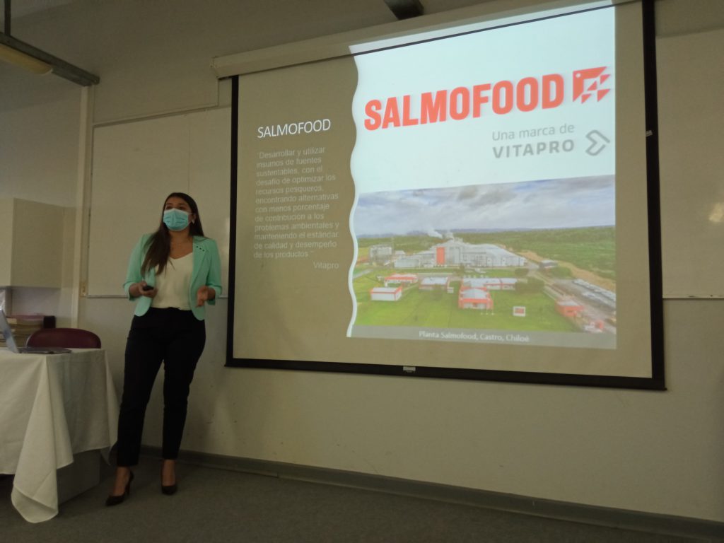 Egresadas UBB realizaron investigaciones en empresa de alimentos para la industria acuícola
