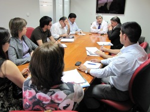 Parte del equipo de coordinación proyecto CD INES UBB en reunión de trabajo
