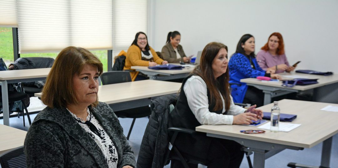 Con 40 participantes: Círculo de Secretarias UBB comienza nuevo diplomado en ambas sedes