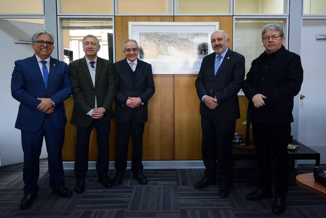 Con galería fotográfica, Vicerrectoría Académica releva aporte de quienes han liderado la unidad