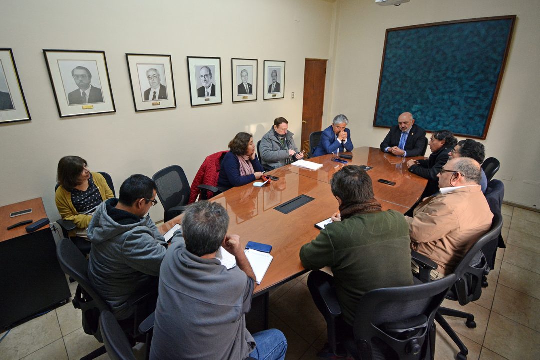 Rector se reunió con representantes de Facultad ante la Asociación de Académicos de Concepción