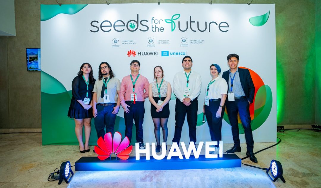 Estudiante de la Face UBB fue uno de los 10 mejores competidores del programa Huawei Seeds for the Future 2024