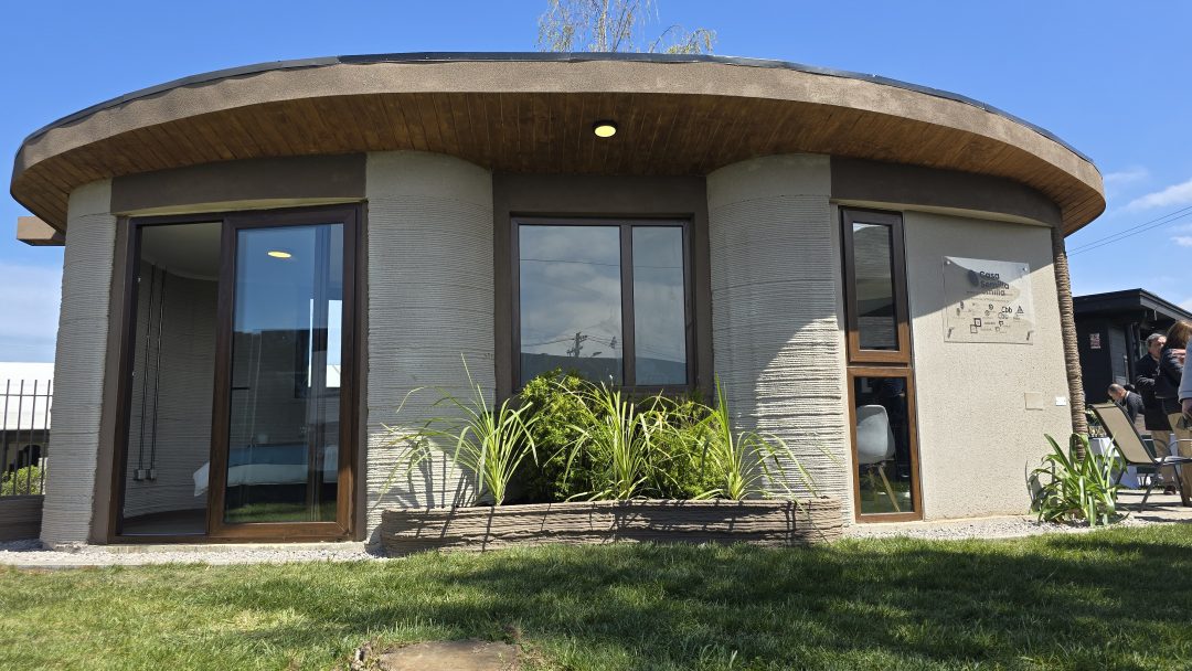 Universidad del Bío-Bío e Inmobiliaria Aconcagua inauguran la primera casa impresa 3D de Latinoamérica