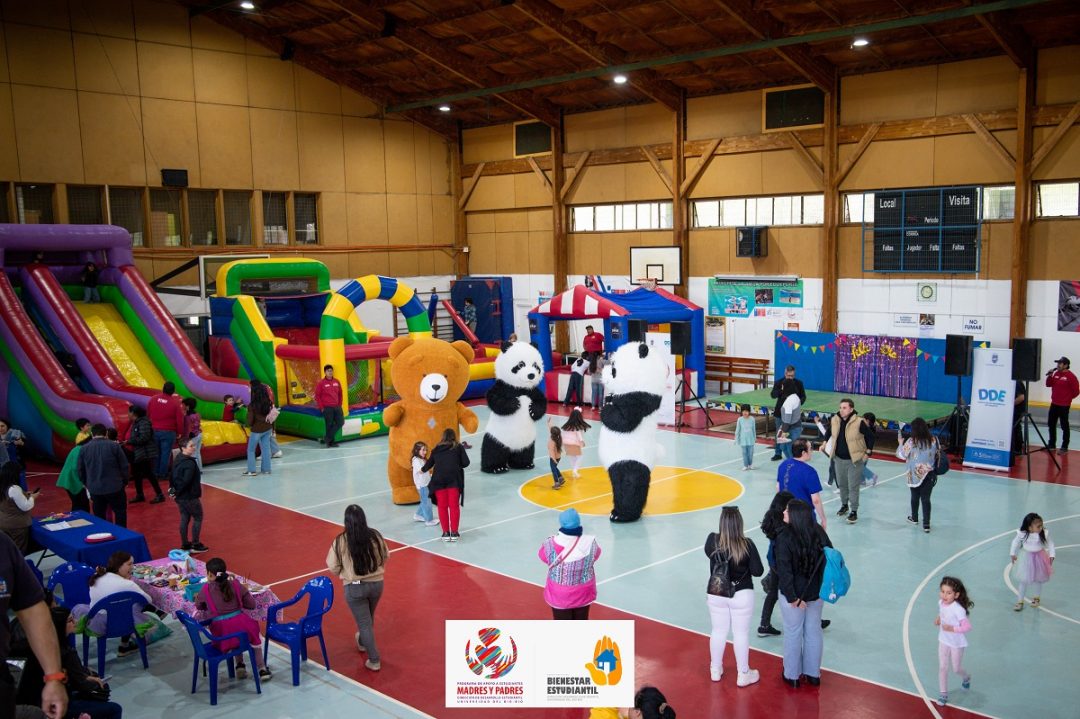 Programa de Apoyo a Estudiantes Madres y Padres UBB celebró a niños/as en divertida jornada