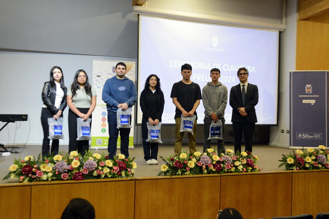 Preuniversitario de la UBB finalizó sus actividades con distinción a estudiantes