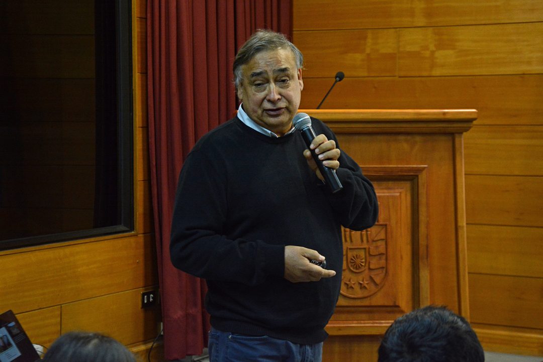 Municipalidad de Concepción premia al Dr. Cristhian Aguilera por su aporte en Investigación Aplicada