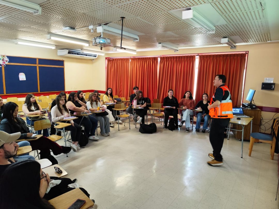 Estudiantes de la sede Chillán realizaron curso de conducción responsable