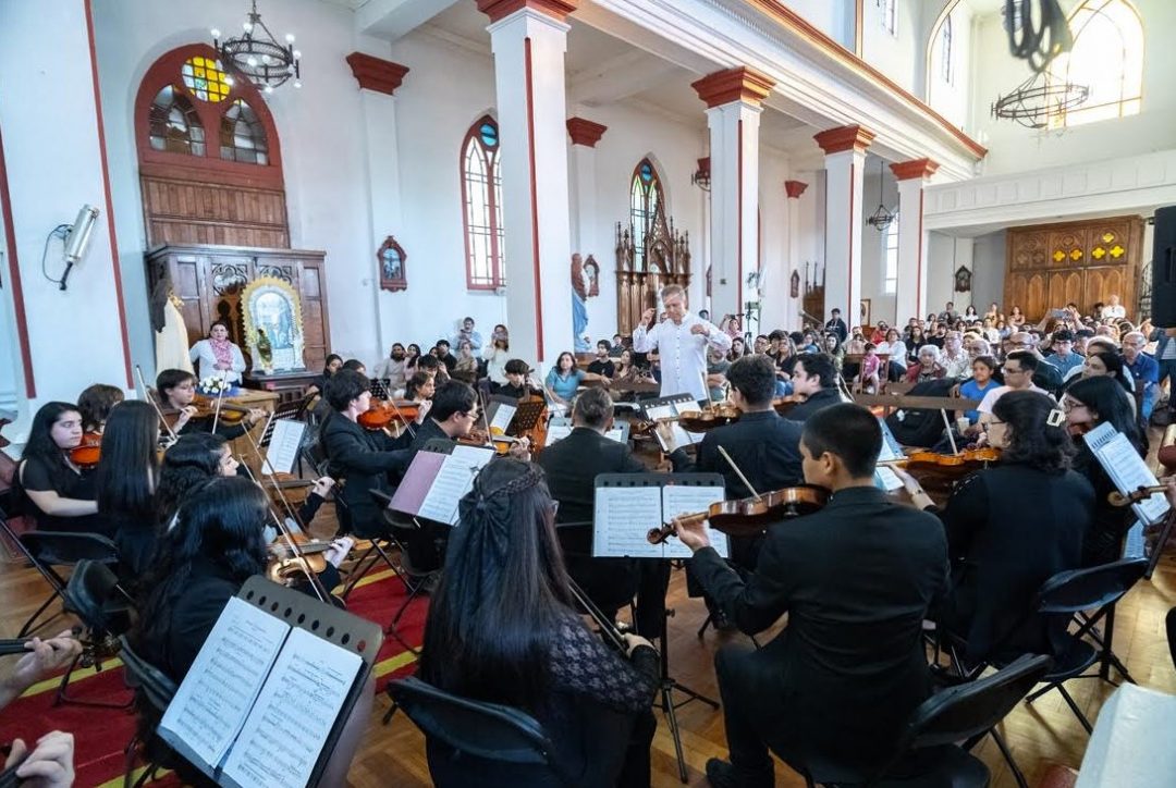 Orquesta UBB cerró su temporada con un concierto junto al Ensamble de Maderas en la Iglesia La Merced