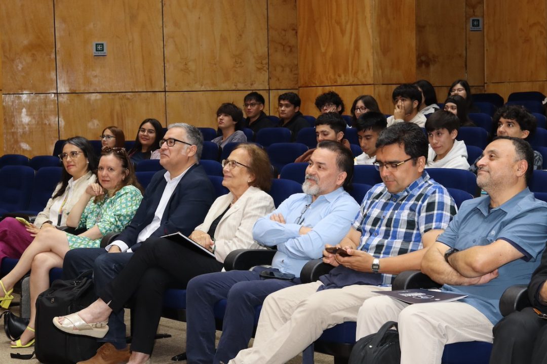 Gran interés por primer simposio “Integrando investigación y desarrollo profesional en ciencias químicas, farmacéuticas y biológicas”