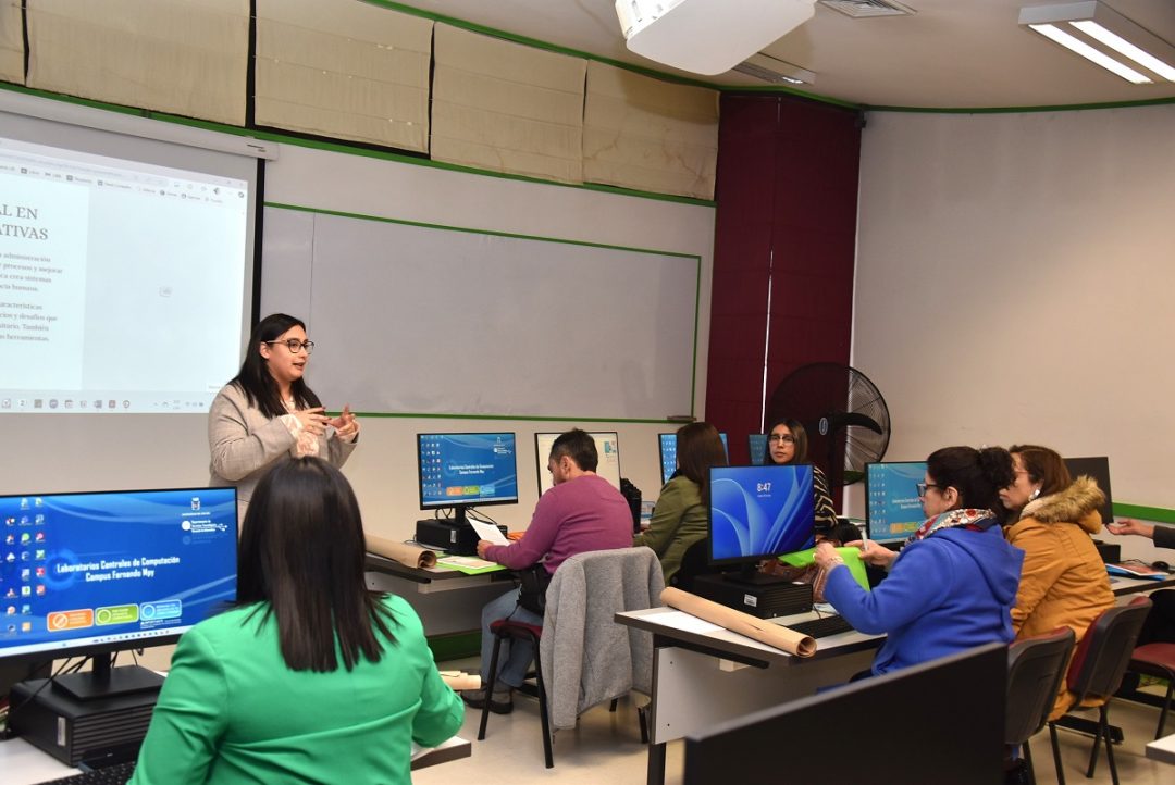 Funcionarios/as de la sede Chillán participaron en capacitación sobre inteligencia artificial para la gestión administrativa