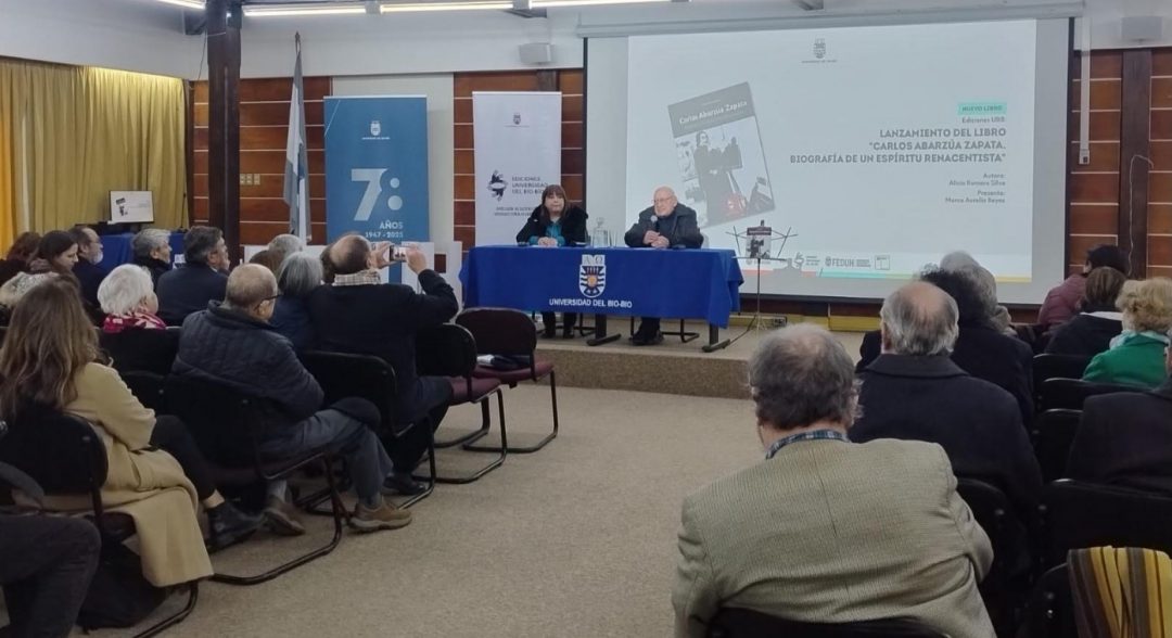 Ediciones UBB presentó biografía del artista visual Carlos Abarzúa Zapata