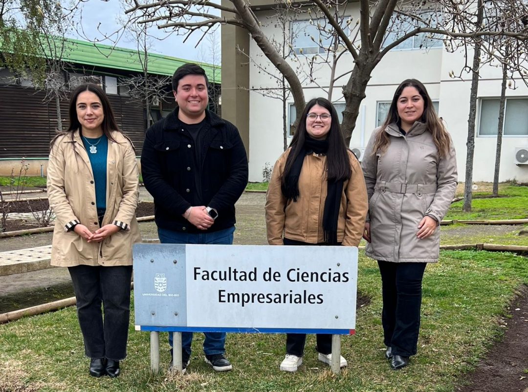 Estudiantes de postgrado y académicas de la FACE UBB logran becas para asistir a congreso de marketing en España