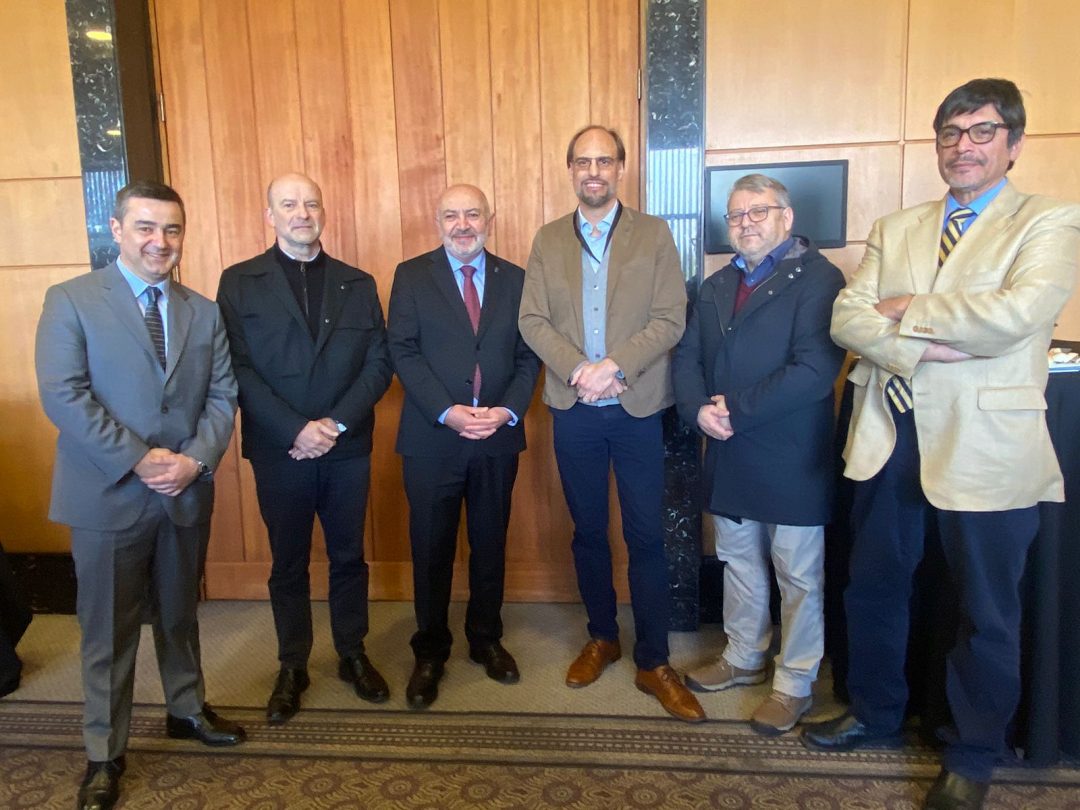 UBB participó en foro multisectorial de Huachipato para proyectar nuevo uso de terrenos de la planta