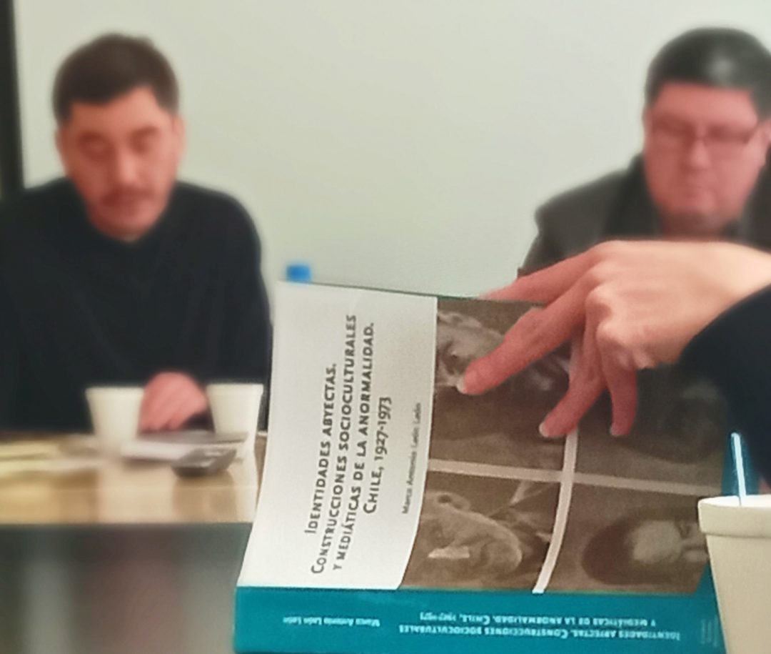 Académico UBB presenta libro en Argentina y expone en simposio internacional sobre delito y cultura de masas
