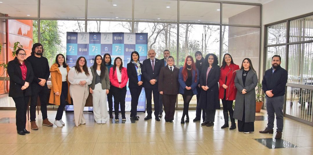 Autoridades UBB reconocen en las ganadoras del Concurso Fondef VIU 2025
