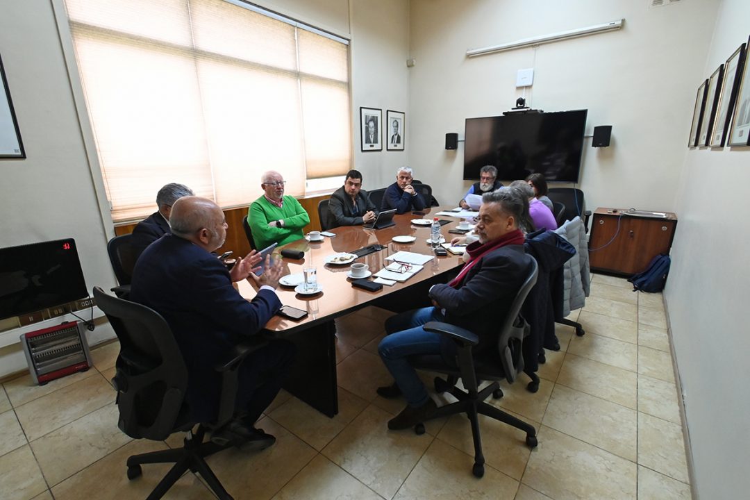 UBB conformará comisión para actualizar sistema de registro de asistencia de la planta académica