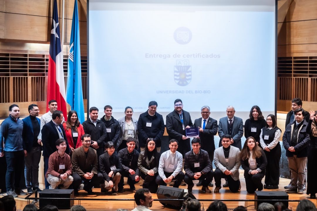 Profesores/as en formación UBB se certifican en curso nacional sobre Inteligencia Artificial