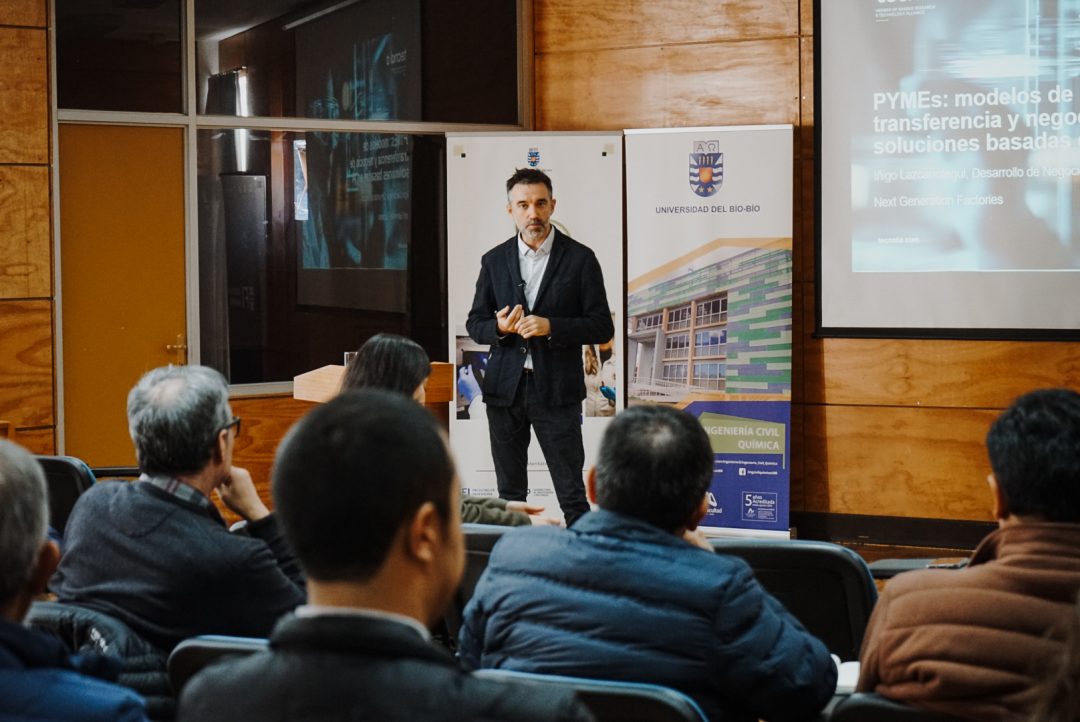 Proyecto PATI-UBB desarrolló seminario internacional sobre datos, Industria 4.0 e Inteligencia Artificial en PYMES