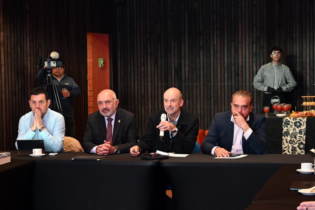 Taller sobre reconstrucción y resiliencia urbana reunió en la UBB a especialistas locales y nacionales