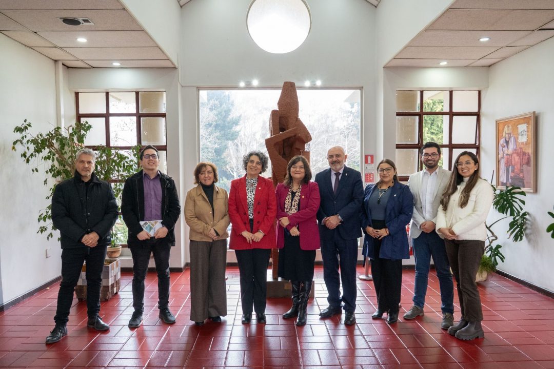En visita a sedes Concepción y Chillán, primera presidenta del CUECH dialogó con la comunidad universitaria