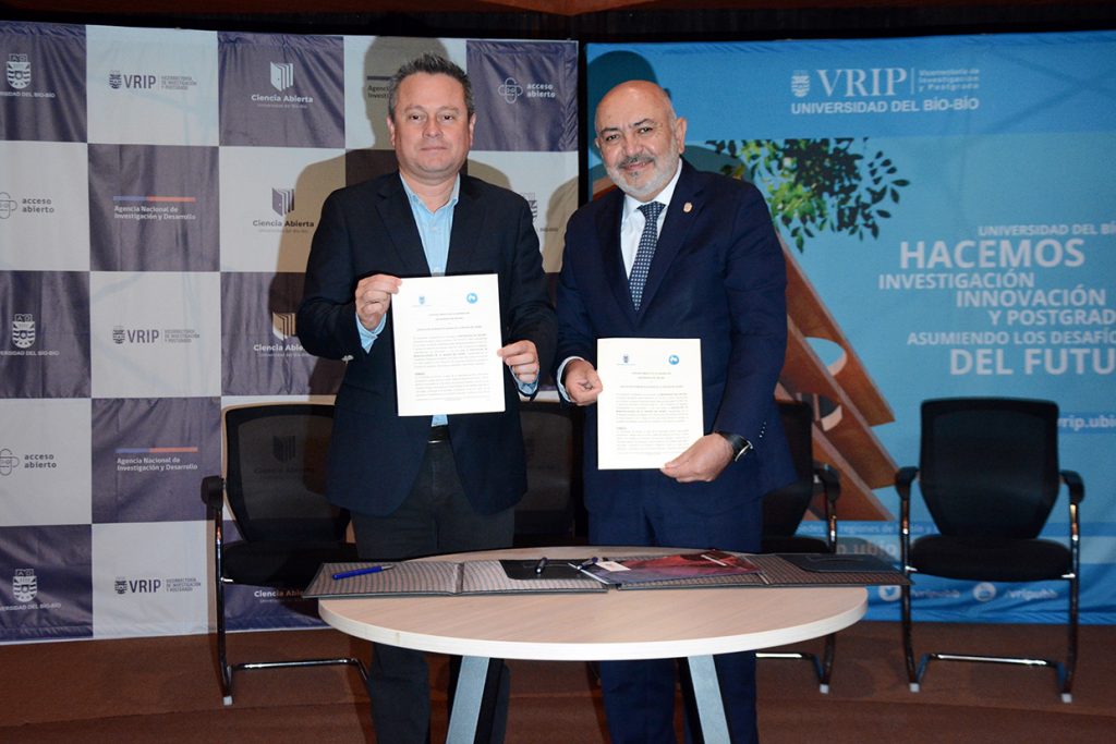 UBB firmó convenio de colaboración mutua con Asociación de Municipalidades de la Región del Biobío