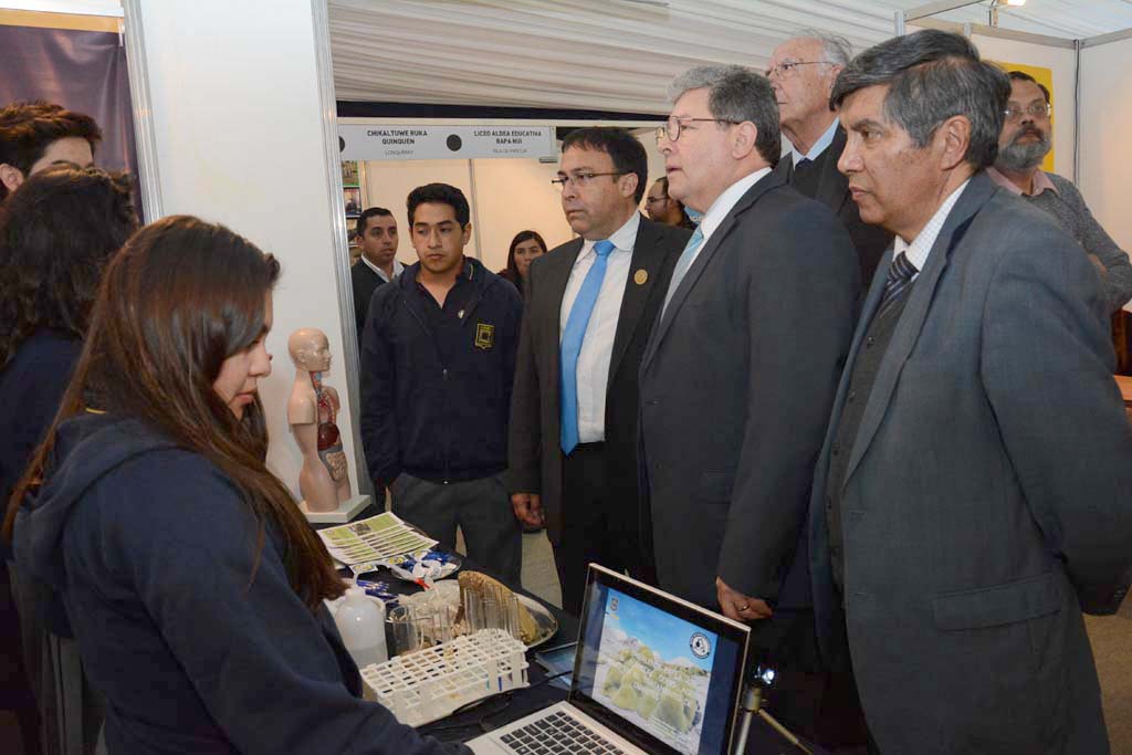 Estudiantes exponen sus trabajos en Feria Nacional de la Ciencia y la ...