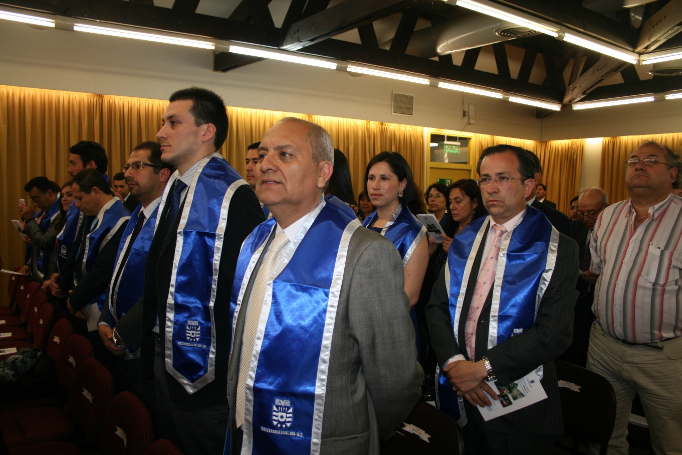 Ceremonia de graduación de postgrados de la Facultad de Ciencias ...