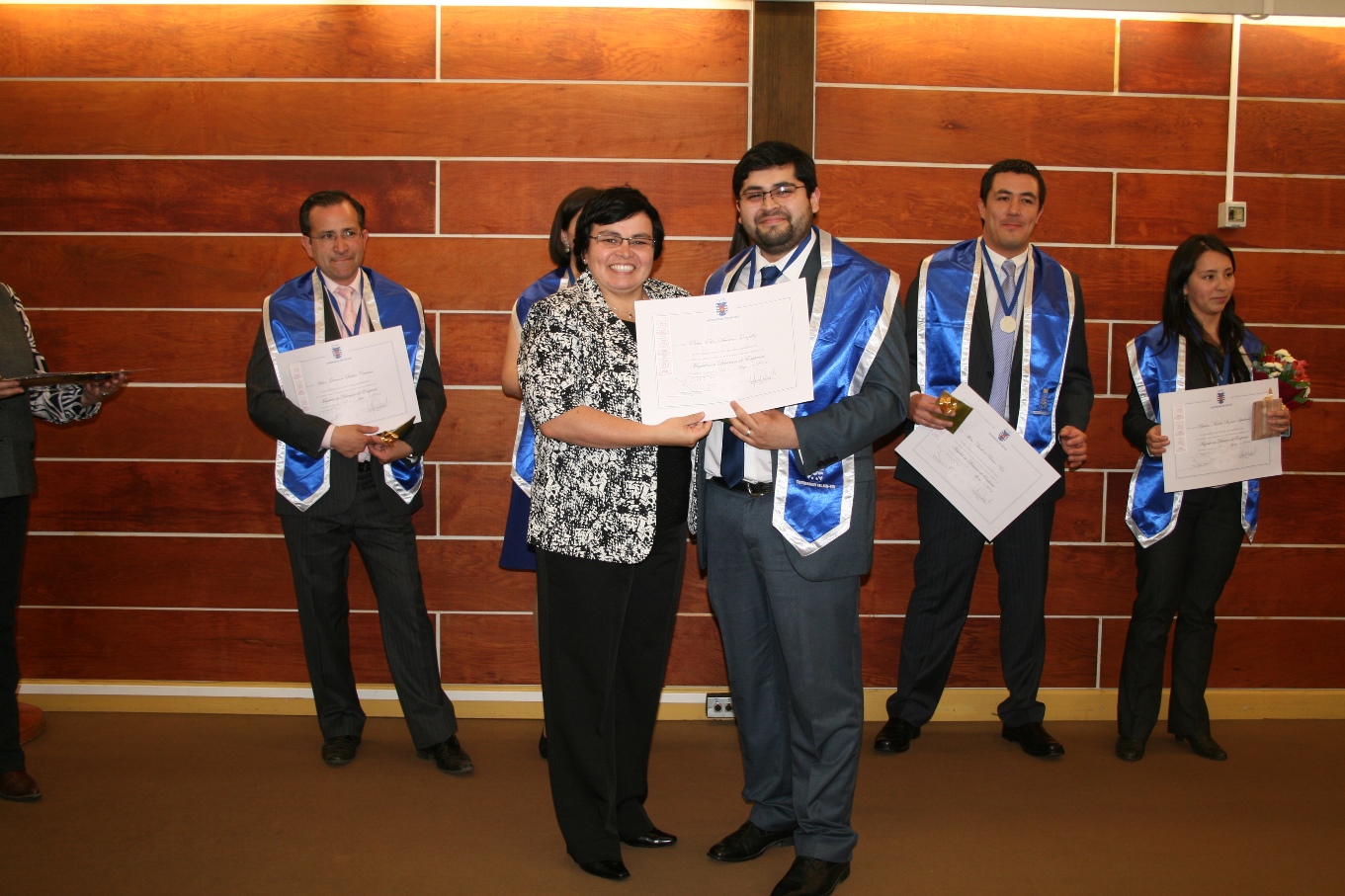 Ceremonia de graduación de postgrados de la Facultad de Ciencias ...